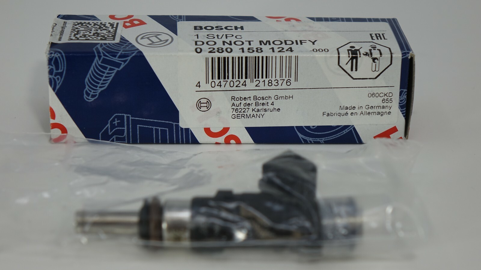 BOSCH Injector For FERRARI MASERATI 599 GTB GTO Sa F430 Spider 0280158124