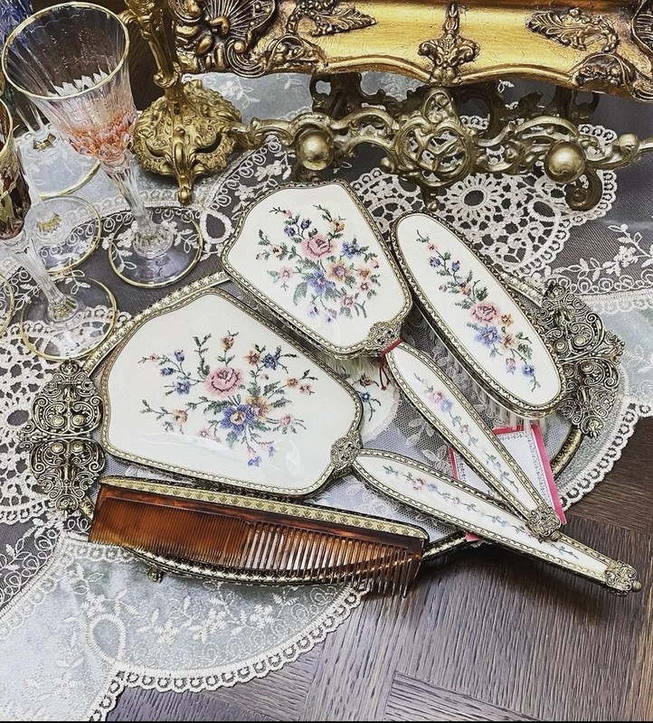 Vintage Floral Needlepoint Look Vanity Set Mirror Brush Comb Tray
