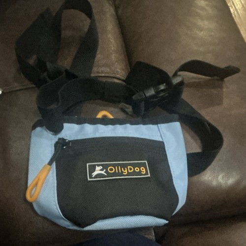 OllyDog Blue Dog Treat Bag with Belt Clip and Zippered Pocket clicker lanyard 
