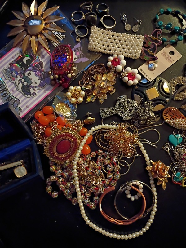 Mixed Jewelry Lot