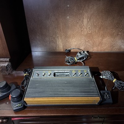 Atari 2600 Video Computer System 2 Paddle controllers and power cord