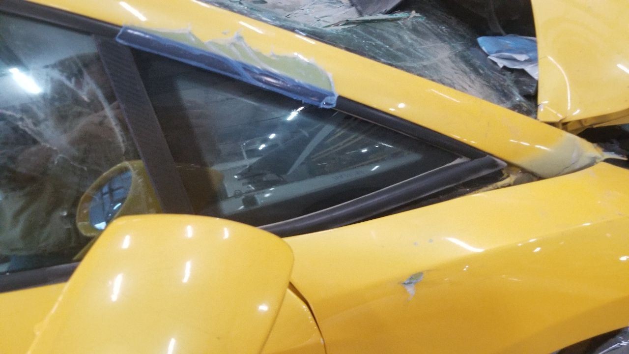 04 LAMBORGHINI GALLARDO PILLAR GLASS RIGHT PASSENGER
