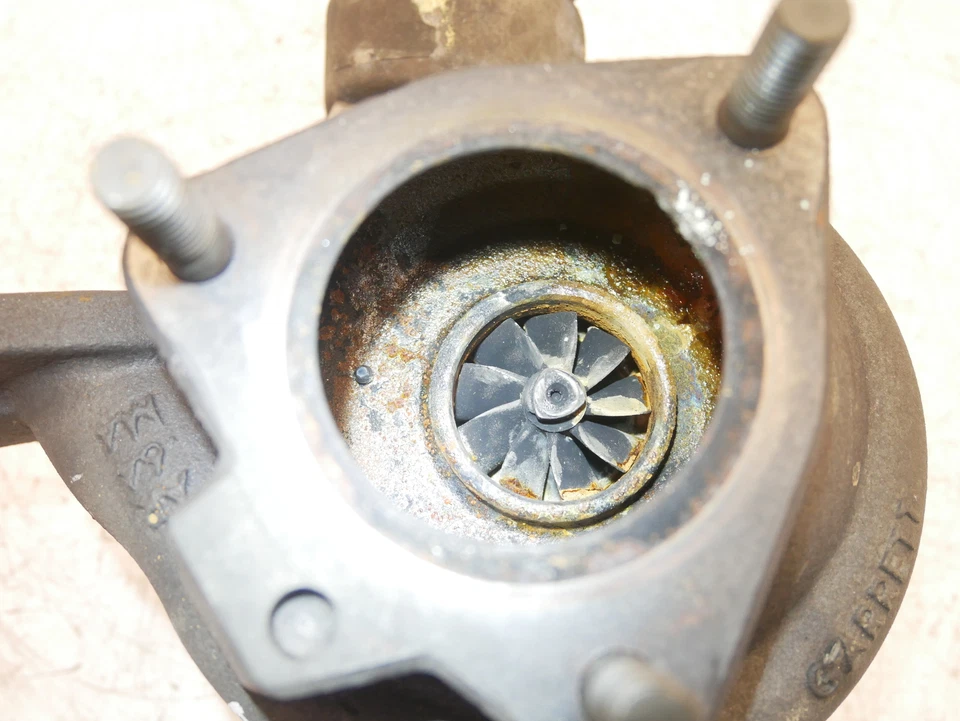 Turbocompresor para Volvo XC70 XC 2004 2,4 D5 AWD D5244T 163 HP Foto 4 de 4