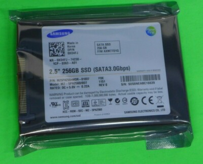 Dell Latitude E6430 Alienware 17 R1 Samsung 2.5'' 256GB SSD SATA II 3Gbps XD4FJ