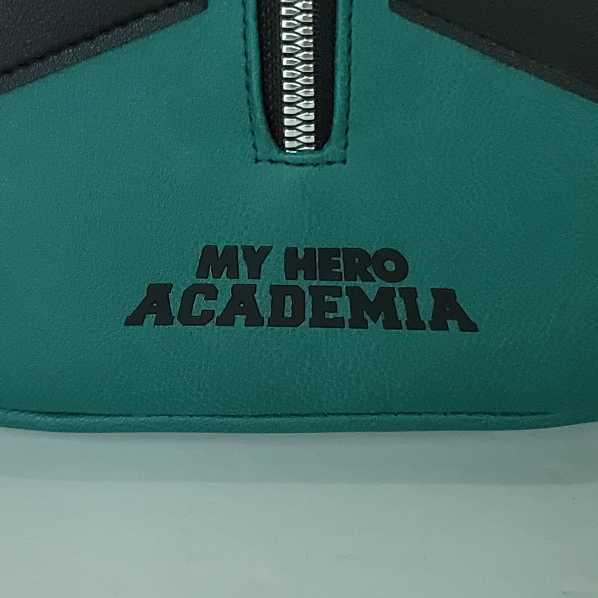 My‎ Hero Academia Deku Suit Mini Backpack Hot Topic Anime My Hero Academia Deku Suit Hot Topic Mini Backpack Bioworld  main image 4