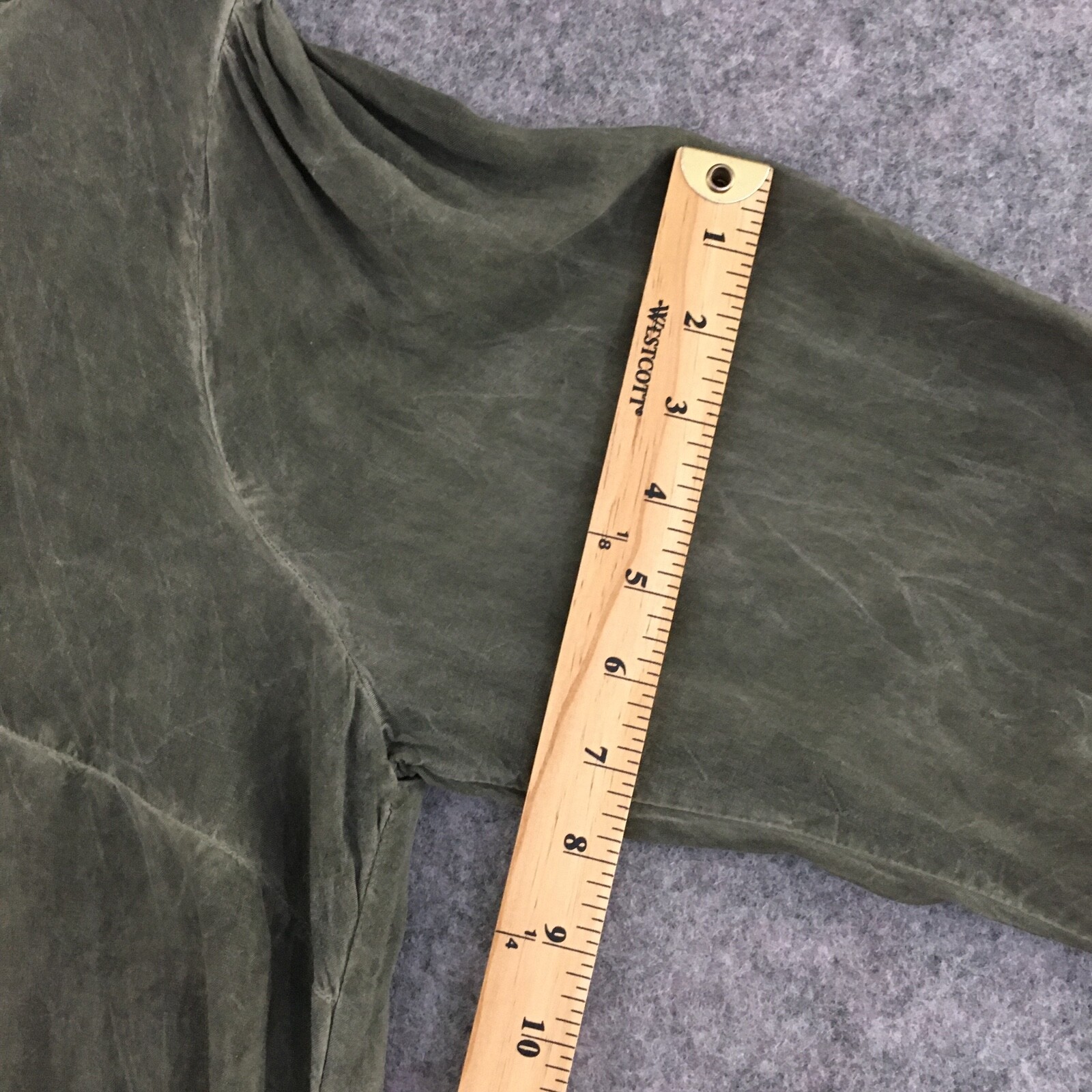 Angel Heart Boutique Top 1X Tunic Floral Embroidered Split Neck Lined Roll Tab