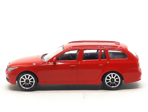 Majorette BMW 5 Touring Red - Wheel 5U 1:61 (3") 244D no Package - Picture 5 of 8