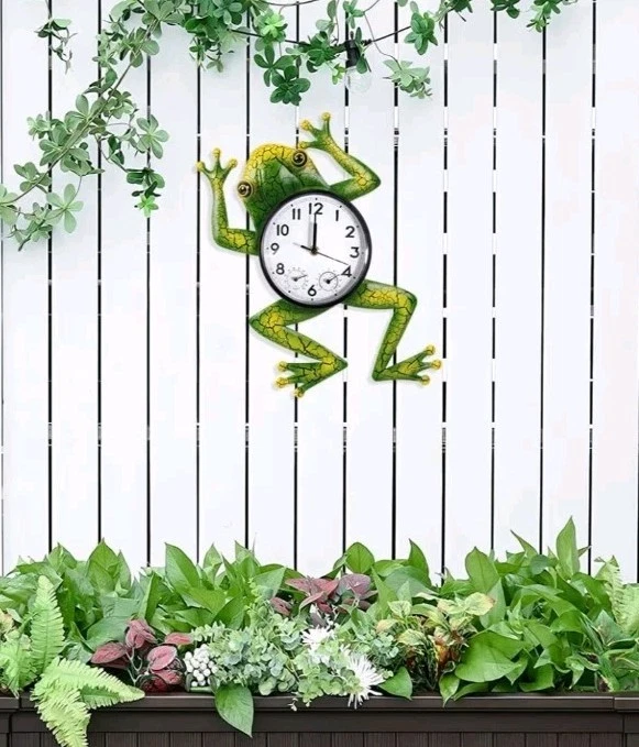 Frog Outdoor Clock with Thermometer & Humidity - Image 4 of 4