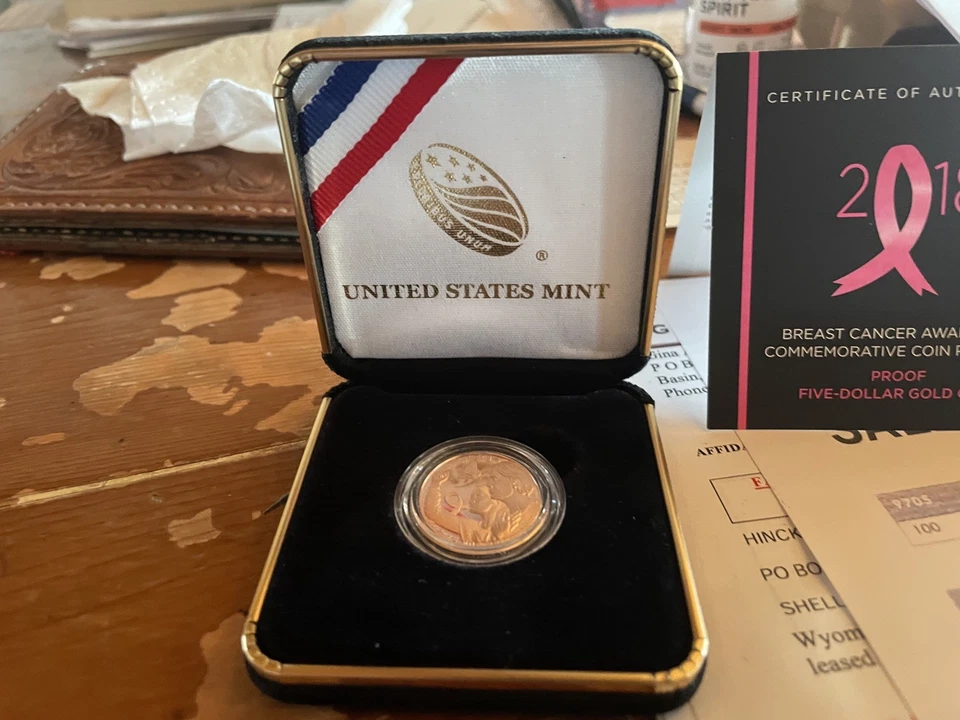 Moneda de 5 dólares de oro conmemorativa de concientización sobre el cáncer de mama 2018 con prueba OGP Foto 3 de 3