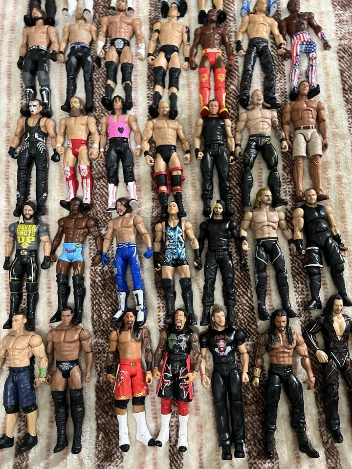Colección de figuras de lucha libre WWE básicas y élites Foto 4 de 4
