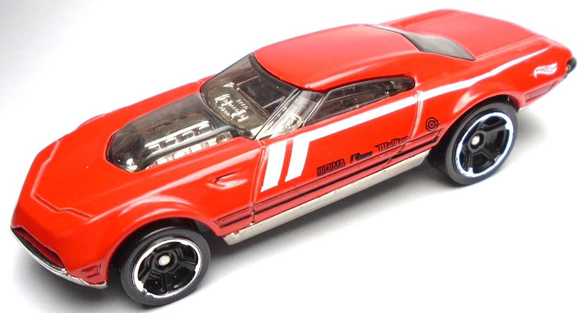 2017 HOT WHEELS MUSCLE SPEEDER RED 1:64 DIECAST 3 1/4" RACE CAR W/ WHITE STRIPES