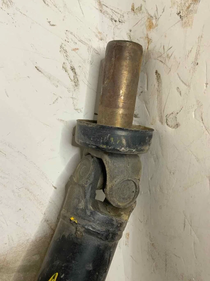 1984-1990 Toyota Van Rear Drive Shaft 371102815010.75 W-W Auto Trans 431-58241 - Image 4 of 4