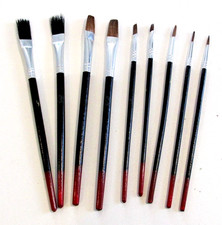 Lot of 9 Brown Bristled Paint Brushes For Acrylic  Oils - NWOT  4 