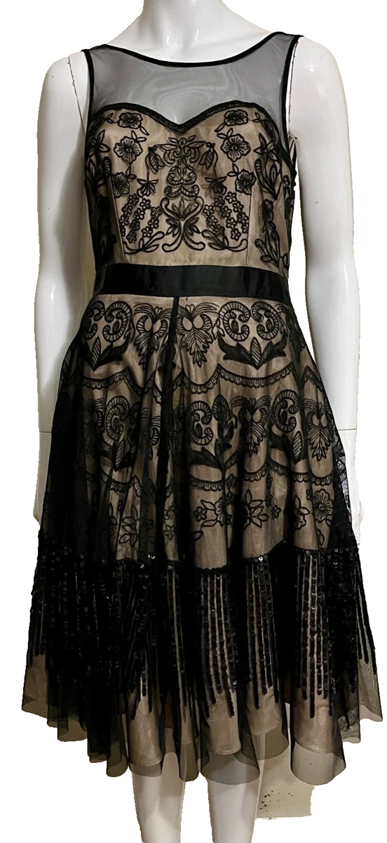 lace front prom dress Exquisite A-Line V-Neck Appliques Lace Prom Dresses COCOMELODY CS0787