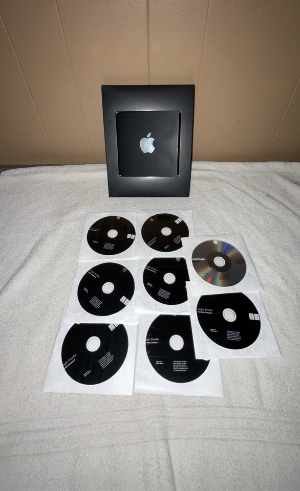 Apple Logic Studio Pro 8 (Academic) - Software & Manuals - Complete in Box - Image 4 of 4