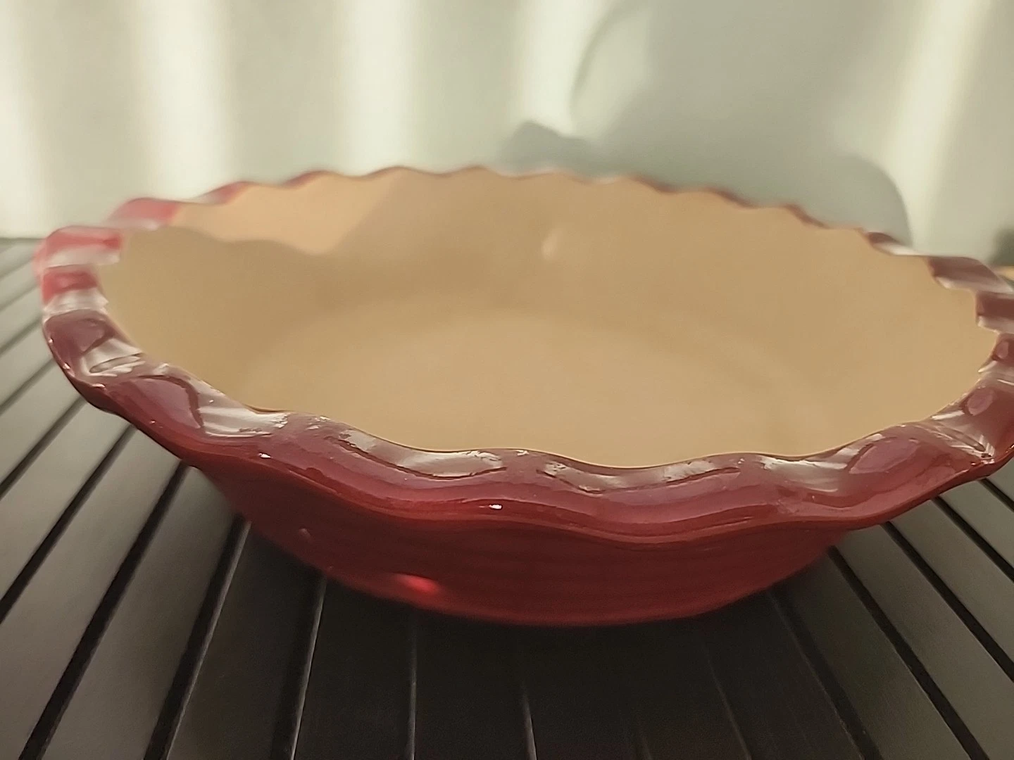 Pampered Chef Pie Plate Stoneware Deep Dish Cranberry 10 Inch Family Heritage