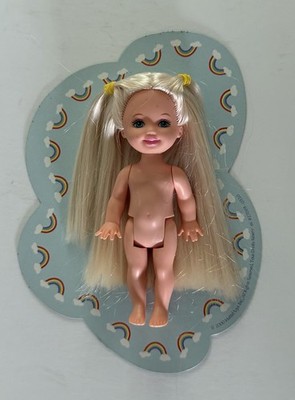 Kelly Barbie Doll ~ Love 'n Care Playset 2000 Mattel Chicken Pox