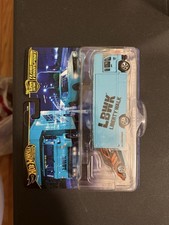Hot Wheels Nissan Skyline 2000GT-R LBWK Fleet Flyer Real Riders Team Transport