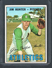 JIM HUNTER 1967 TOPPS CARD #369 ATHLETICS HALL OF FAMER NO BENDS & NO CREASES