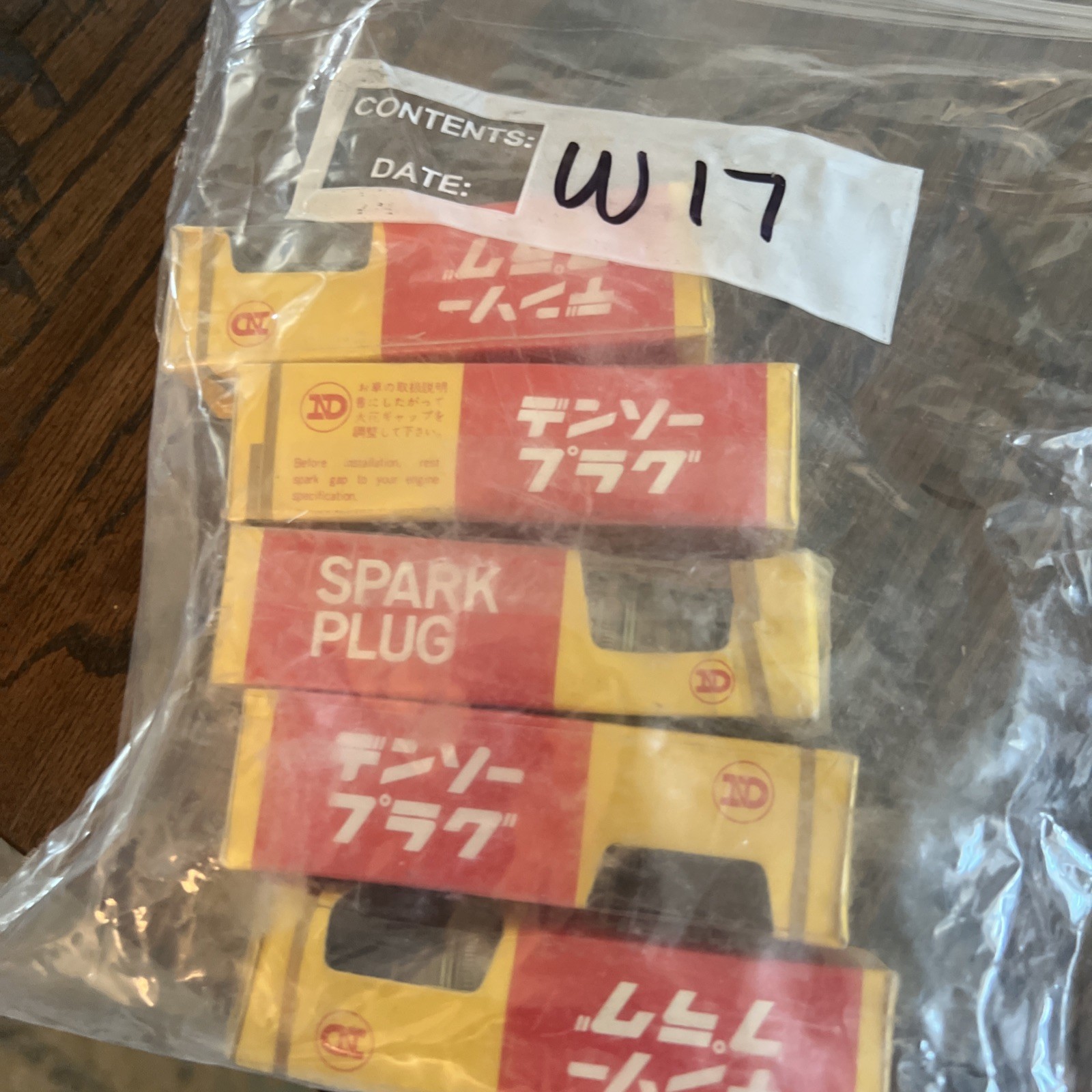 New Denso Spark Plugs W17 Qty 5