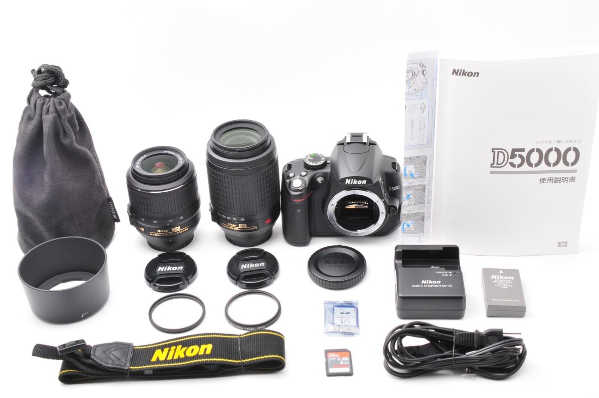 Mint] Nikon D5000 12.3MP Digital Camera 1412shots w/ 18-55mm 55