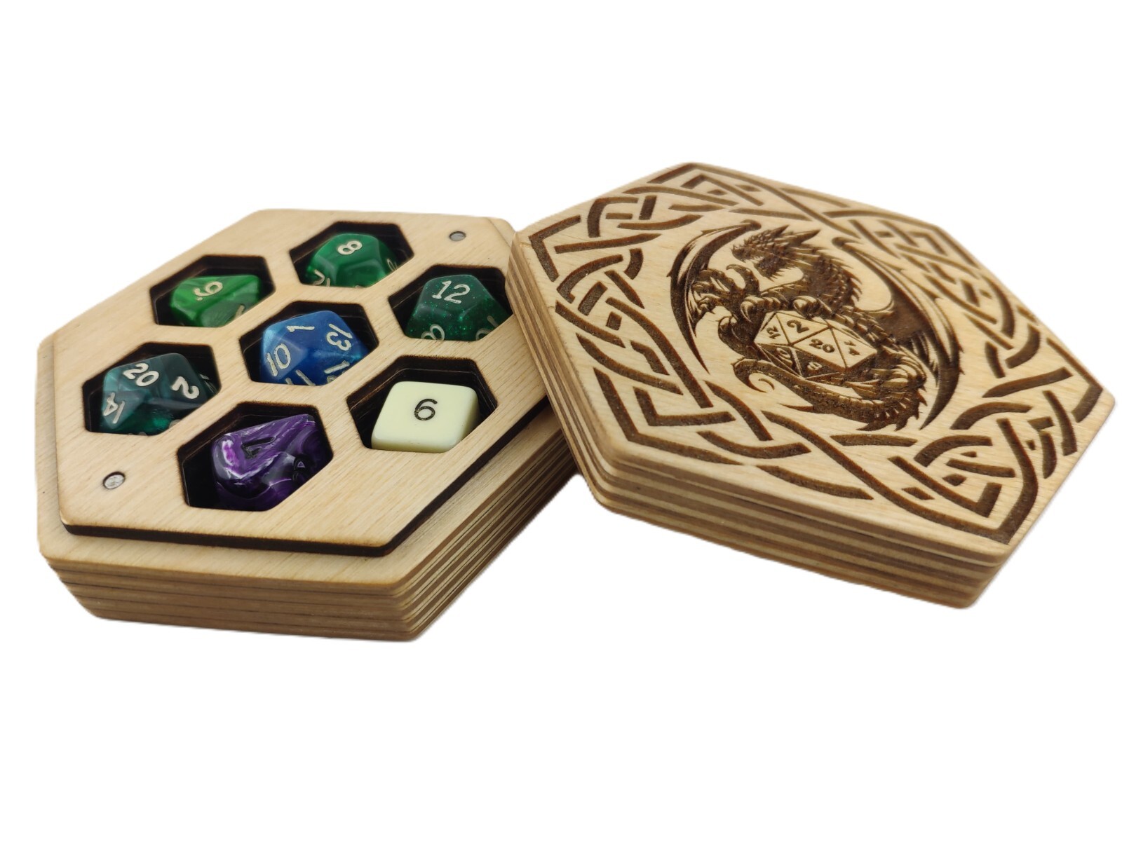 Boîte à dés en bois gravé idée cadeau originale pour joueur de DnD et JDR