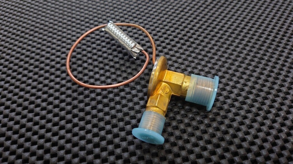 Ae86 Genuine Expansion Valve Pan Air Conditioner Cooler Parts