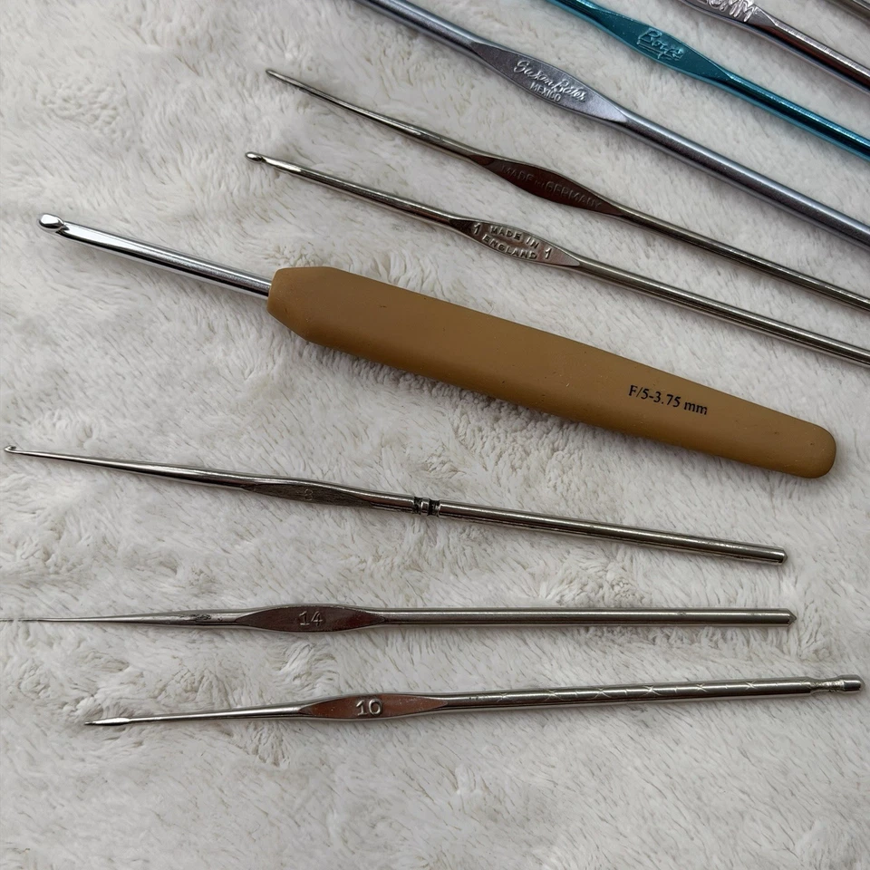 Vintage Made in England Knitting Needles Lot of 12 Pairs Mixed Sizes - Image 3 of 4