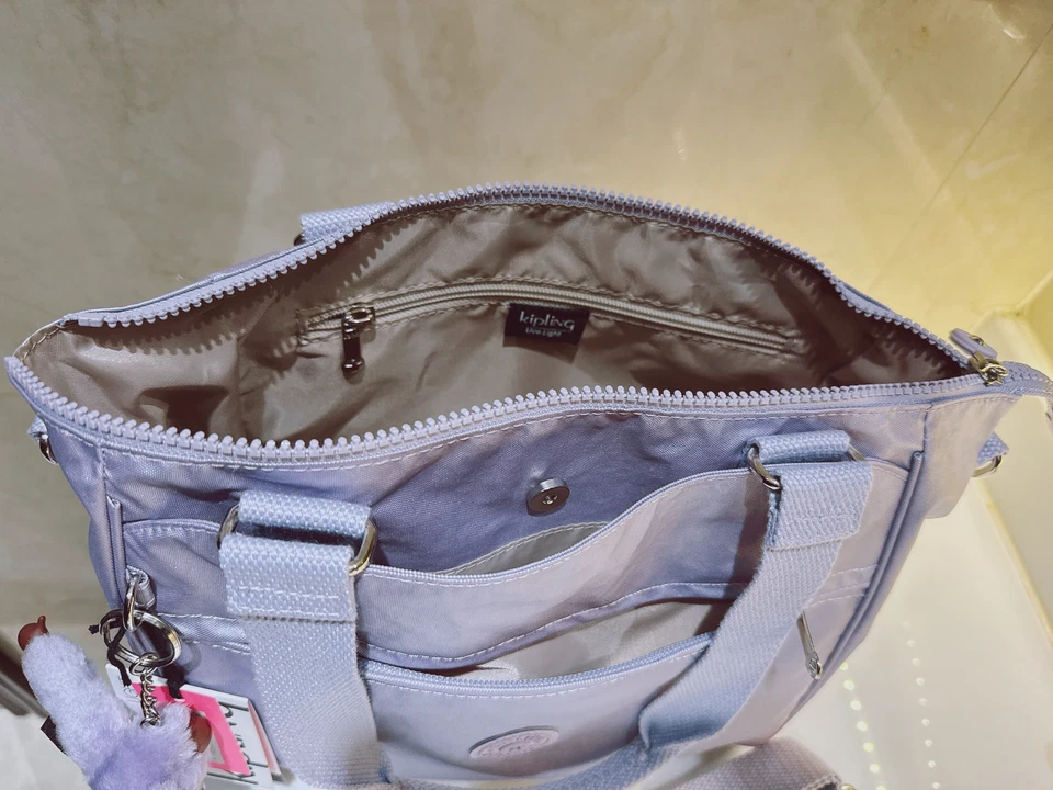 NUEVO CON ETIQUETAS Para mujeres Kipling Metálico Púrpura Bolso Bandolera Bolso de Mano Trolley Tote Foto 2 de 4