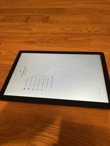 Lenovo Tab M10 TB328FU 10,1 Zoll 64GB 4GB Ram ‎Grau Display Sprung