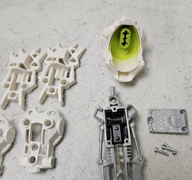 Lego Bionicle Inika Toa Matoro (8732) - Incomplete with Manual