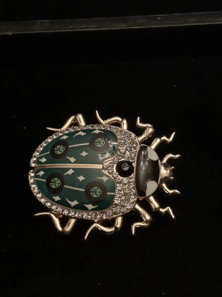 12 Pieces Adorable New Ladybug Fashion Costume Jewelry Brooches Pin Jewelry Lot - Image 2 of 4