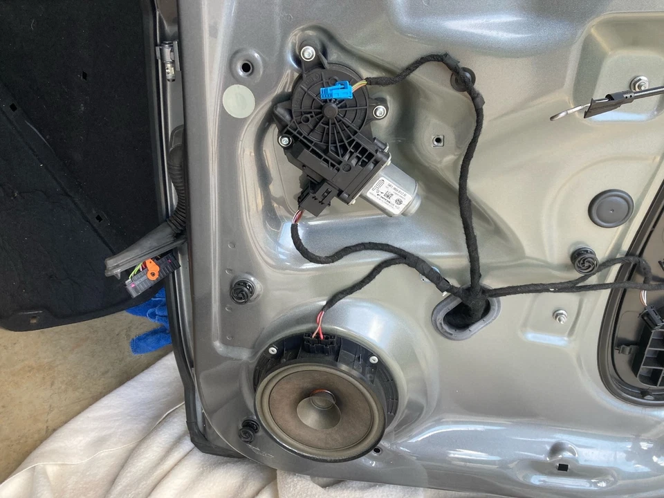 2012-2019 Volkswagen Passat Right Rear Door Assembly Passenger Platinum Gray Foto 4 de 4