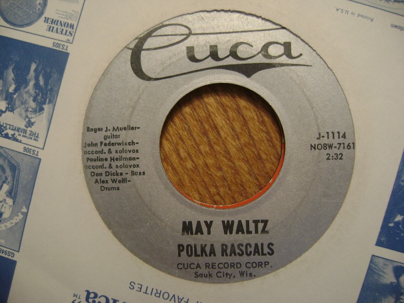 CUCA 45 RECORD/ POLKA RASCALS/ MAY WALTZ/ MUSICIANS COME AND PLAY/J-1114/ G+ 
