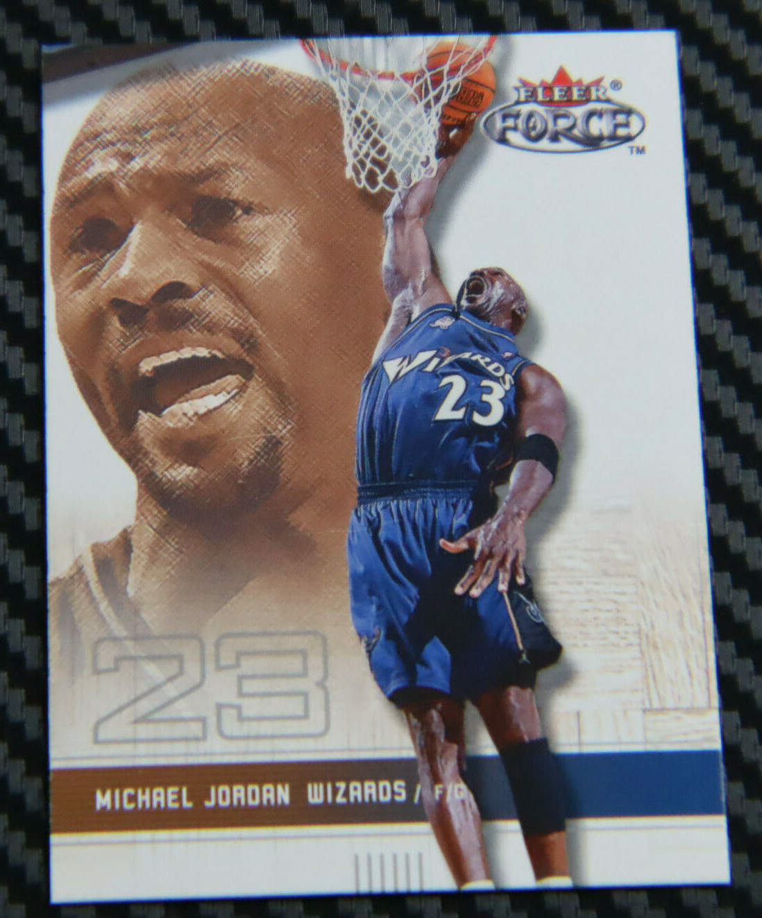2001-02 FLEER FORCE MICHAEL JORDAN #61 WIZARD BULLS HOF #23