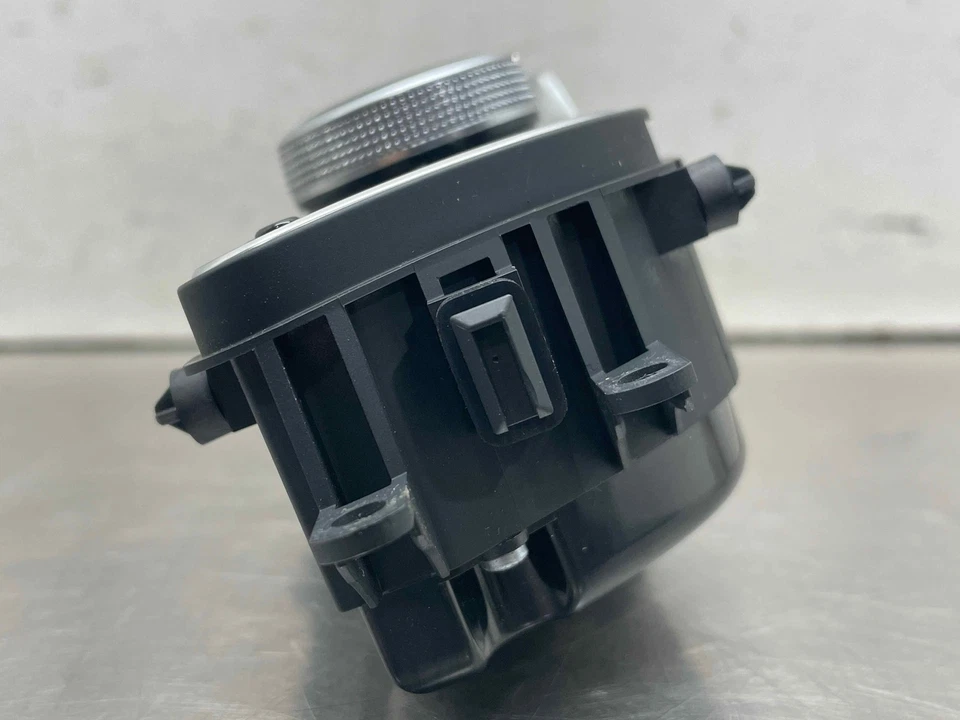 Audi Allroad Quattro 2023 calefacción aire acondicionado climatización panel de control 8W0820043BJ 2020 Foto 4 de 4