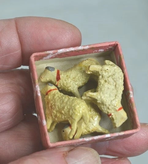 antique miniature sheep 7/8 in. 4 lot w/ tiny hand made papered box original  - Image 4 of 4