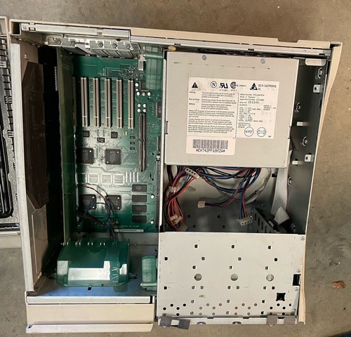 Apple Mac - M5543 - PowerPC - Incomplete and Totally Untested - Parts Only. - Bild 5 von 9