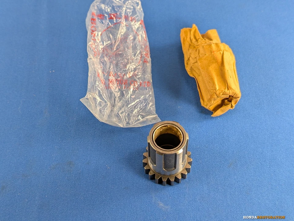 Nuevo de Lote Antiguo Honda CB125S (1973-1979) Arranque Ralentí 19T 23520-383-000 Original OEM Foto 3 de 4