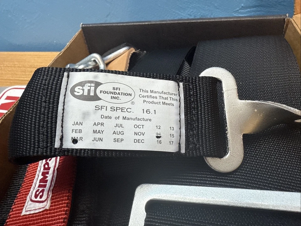 Arnés de seguridad deportivo Simpson Safety 29043BK 5 puntos 55" NUEVO NOS Foto 4 de 4