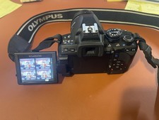Olympus E-620 DSLR Camera  Zuiko 14-42mm Lens Battery Charger Strap Tested