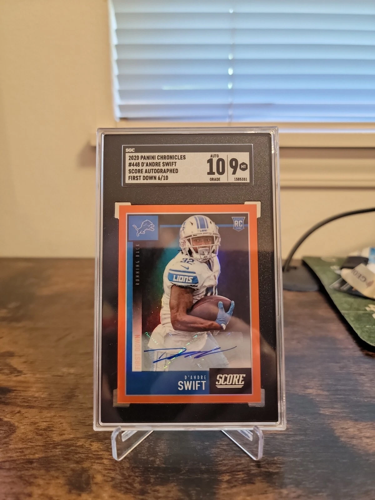 D'Andre Swift Panini Chronicles Score #448 Signature-First Down