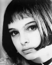 Natalie Portman Close-Up Portrait As Matilda From The Professional  8x10 Picture