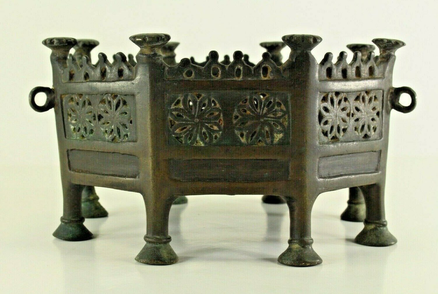Foto 1 di 12