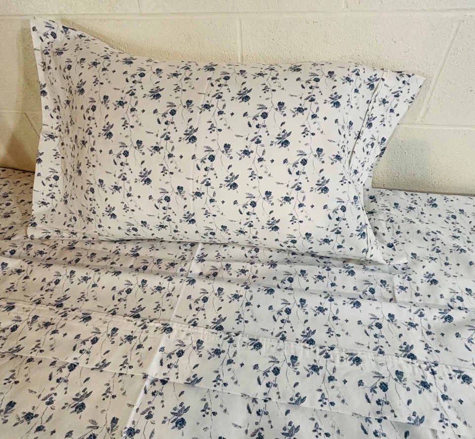 Threshold 100% Cotton Flat Sheet & 1 Pillowcase White/Blue Floral TWIN XL - Image 2 of 4