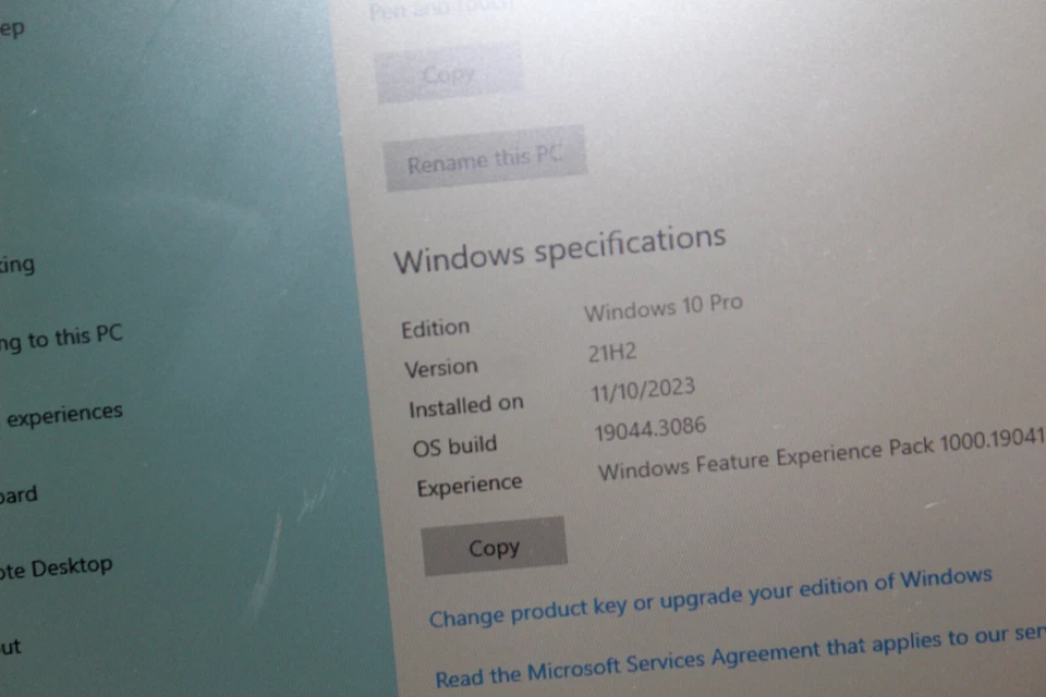 Awesome MINISFORUM U500 I3 5005U Mini PC-Black 8GB LPDDR3+ 128GB Windows 1o Pro - Image 3 of 4