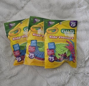 GUM Crayola Kids' Flossers Grape Ages 3+  New Sealed 3 Packs of 75 = 225 Total