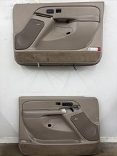 03-07 Chevy Silverado Gmc Sierra Tahoe Yukon Pair Door Panels Oem Med Neutral 03-07 Chevy Silverado Gmc Sierra Tahoe Yukon Pair Door Panels Oem Med Neutral