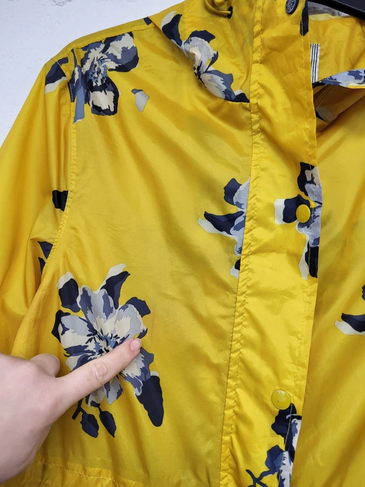 Joules Yellow Floral Print Right As Rain Pack Away Mac Go Lightly. Size 10.PW - Image 4 of 4