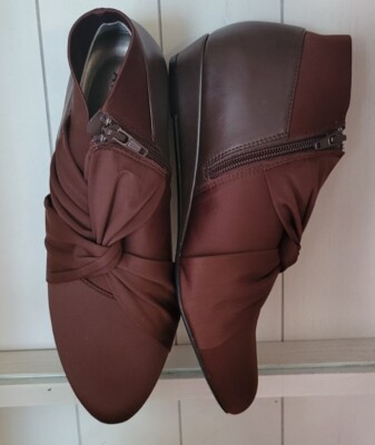 Array Jersey Womans Sz. 8N Shoes Zip Up Wrap 1246678